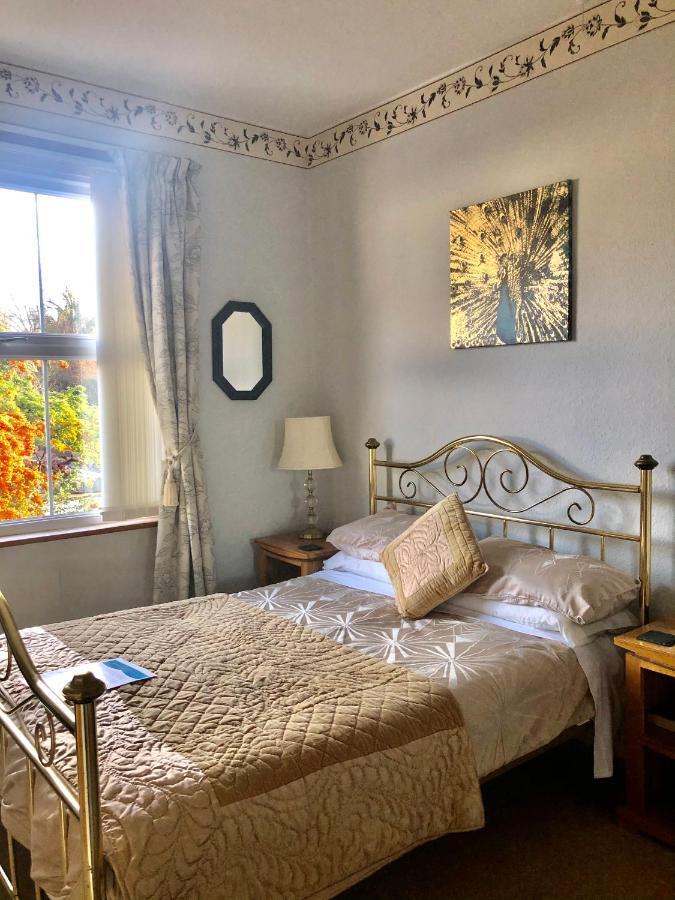 Brook House Bed & Breakfast Бродуей Екстериор снимка