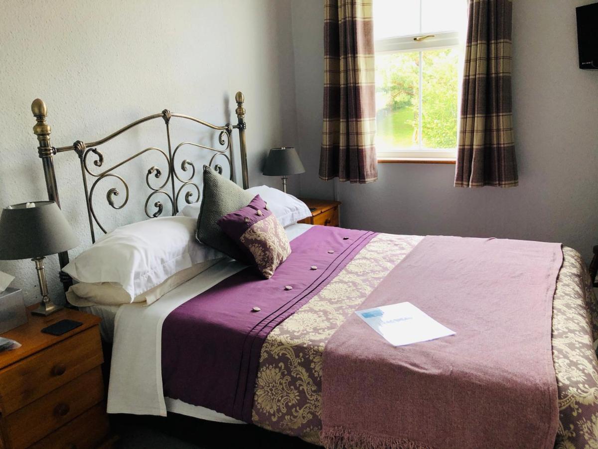 Brook House Bed & Breakfast Бродуей Екстериор снимка